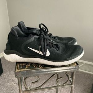 Women’s Nike Free Sneaker in wonderful condition